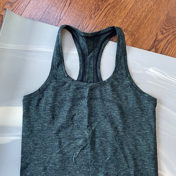 Lululemon I 8 - Picture 2 of 7